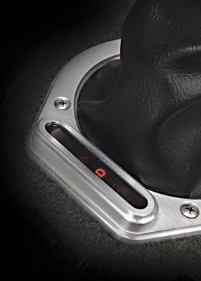 BOOT INDICATOR VERTICAL ROUND LED W/BOOT