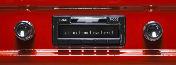 1960-1963 Chevy Truck Radio USA630P